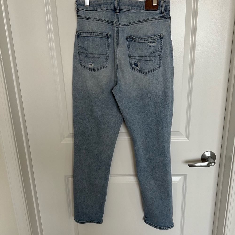 American Eagle- Pre-loved Curvy Mom Jean - Picture 2 of 8